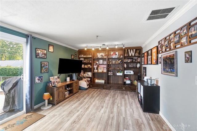 122 Mountair Drive, Vandalia, OH 45377
