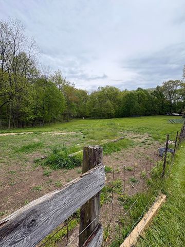 6610 S State Road 1, Hamilton, IN 46742