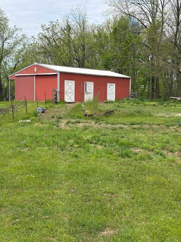 6610 S State Road 1, Hamilton, IN 46742
