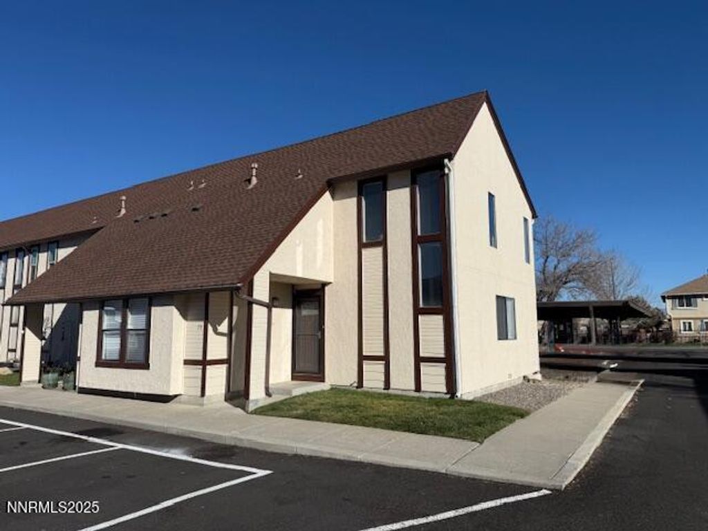 1754 Pinewood Drive UNIT 13, Minden, NV 89423