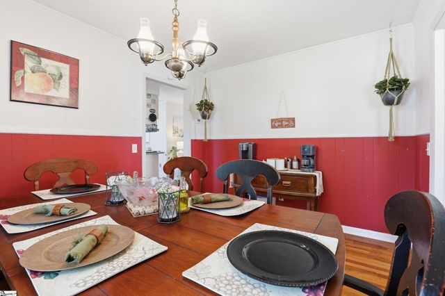 602 S Tugaloo Avenue, Walhalla, SC 29691