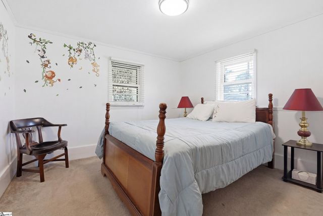 602 S Tugaloo Avenue, Walhalla, SC 29691