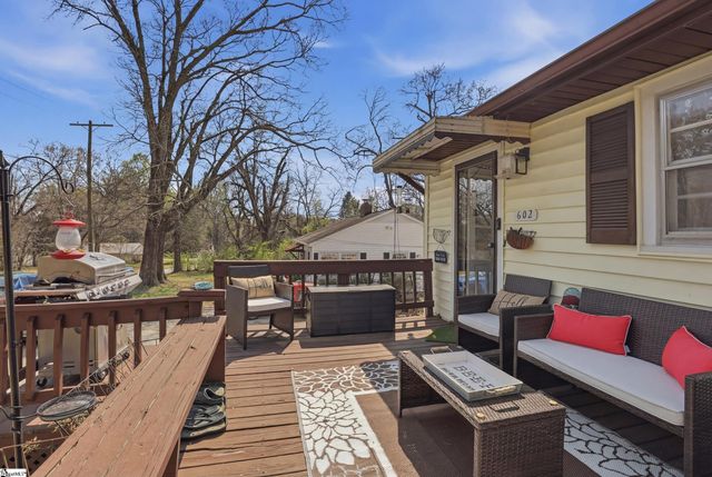 602 S Tugaloo Avenue, Walhalla, SC 29691