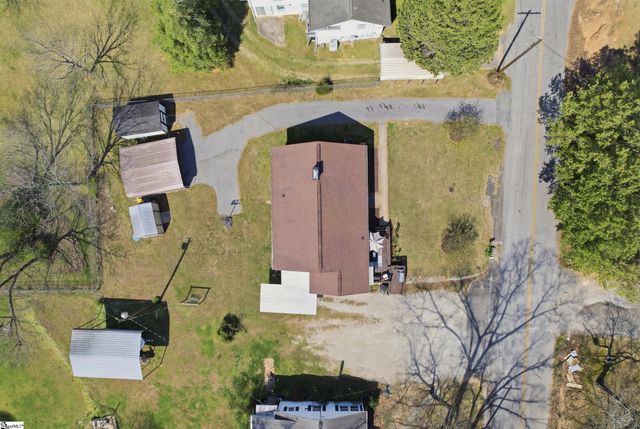 602 S Tugaloo Avenue, Walhalla, SC 29691