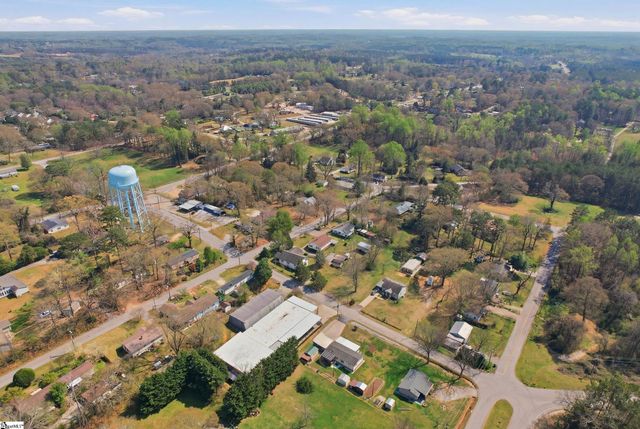 602 S Tugaloo Avenue, Walhalla, SC 29691