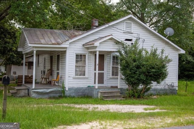 7 Burke Street, Baxley, GA 31513