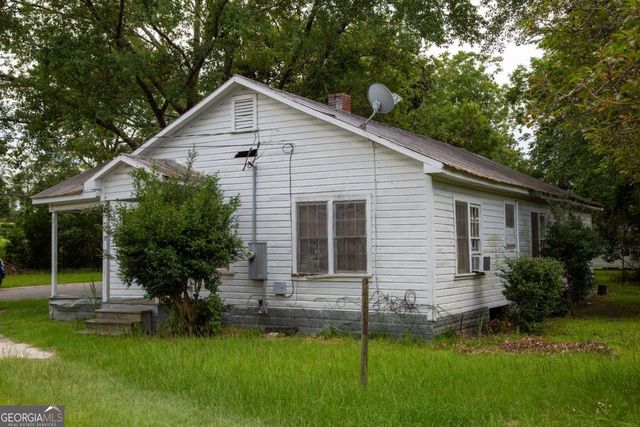 7 Burke Street, Baxley, GA 31513