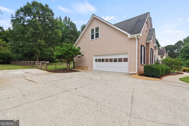 2025 Southers Circle, Suwanee, GA 30024