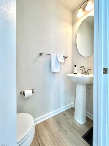 4106 Riverside DR, Chesapeake, VA 23321