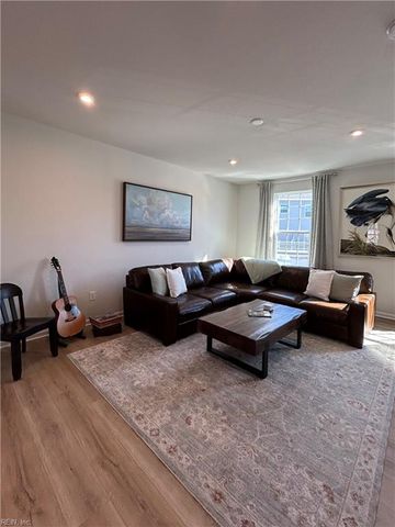 4106 Riverside DR, Chesapeake, VA 23321