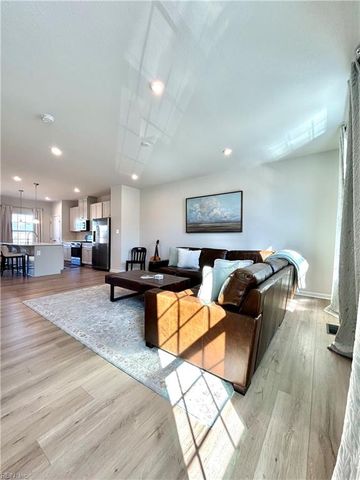 4106 Riverside DR, Chesapeake, VA 23321