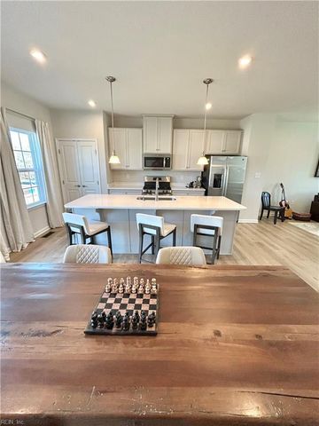 4106 Riverside DR, Chesapeake, VA 23321