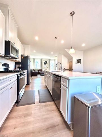 4106 Riverside DR, Chesapeake, VA 23321