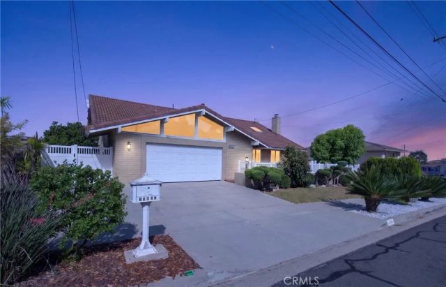 28027 Braidwood Drive, Rancho Palos Verdes, CA 90275