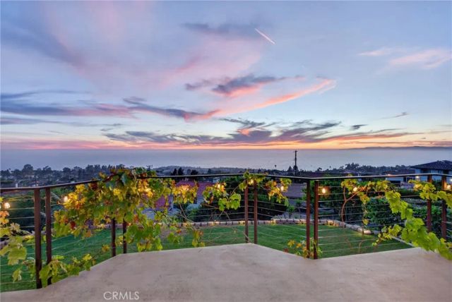 28027 Braidwood Drive, Rancho Palos Verdes, CA 90275