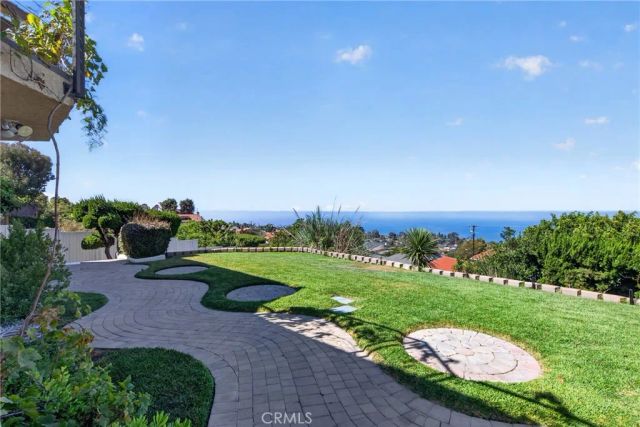 28027 Braidwood Drive, Rancho Palos Verdes, CA 90275