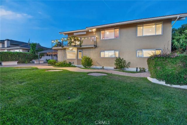 28027 Braidwood Drive, Rancho Palos Verdes, CA 90275