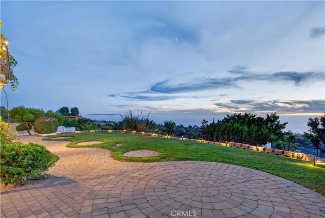 28027 Braidwood Drive, Rancho Palos Verdes, CA 90275
