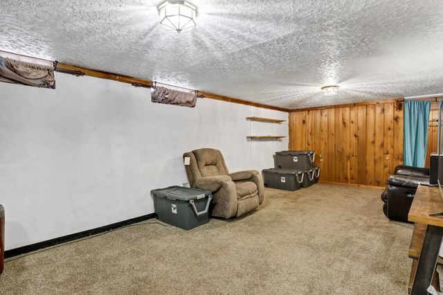 915 N Bowdish Rd, Spokane Valley, WA 99206