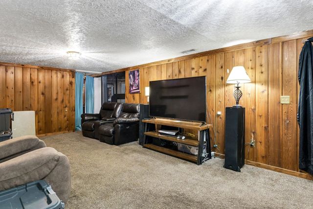 915 N Bowdish Rd, Spokane Valley, WA 99206