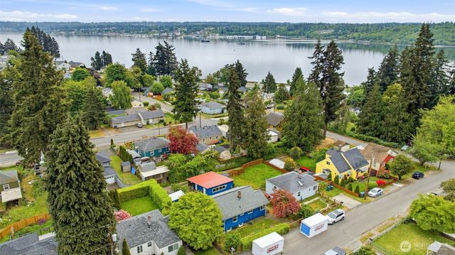 1132 Evans Avenue W, Bremerton, WA 98312