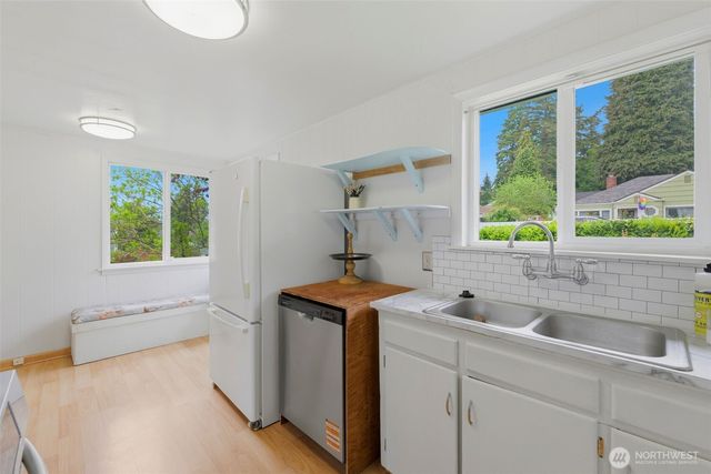 1132 Evans Avenue W, Bremerton, WA 98312