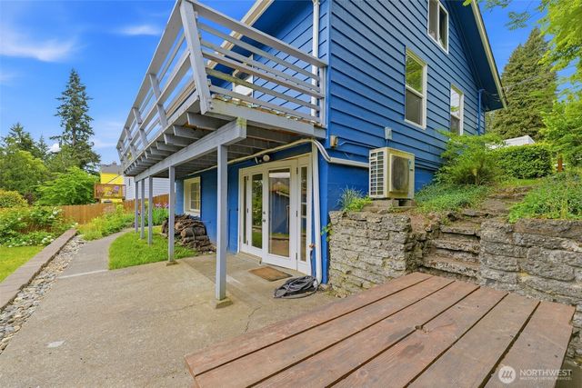 1132 Evans Avenue W, Bremerton, WA 98312