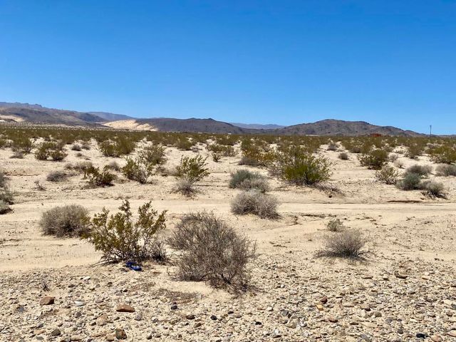 68203 Old Chisholm Trail, 29 Palms, CA 92277