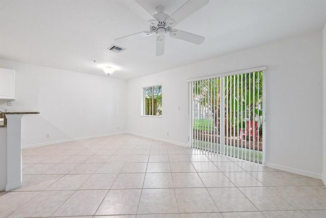 5372 SE Jennings Ln, Stuart, FL 34997