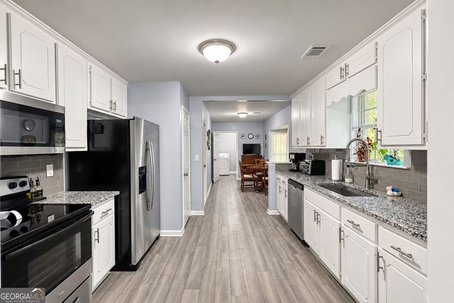 513 Cody Lane, Mcdonough, GA 30252