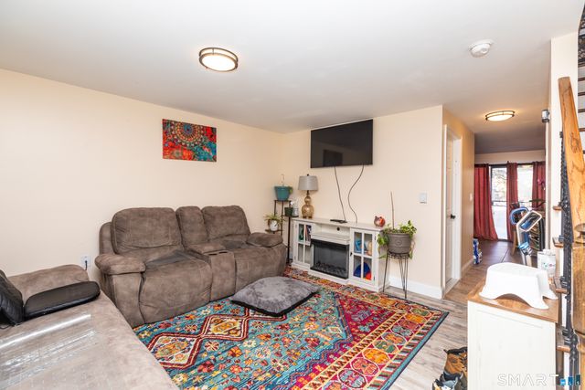 248 Woodford Avenue 9, Plainville, CT 06062