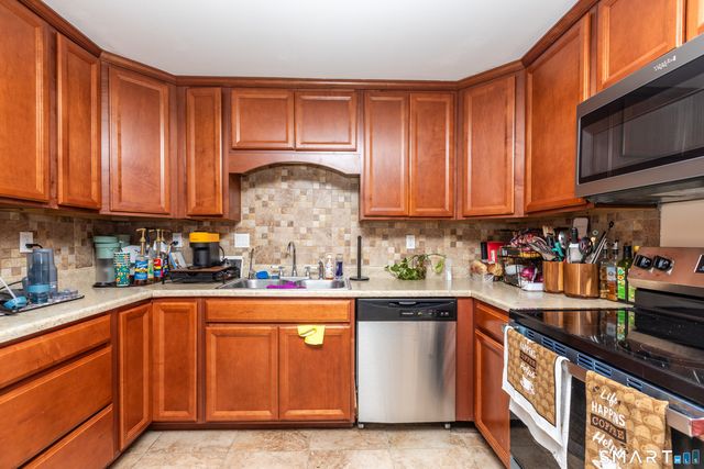 248 Woodford Avenue 9, Plainville, CT 06062