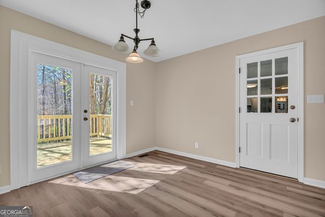 694 Lovers Lane, Toccoa, GA 30577