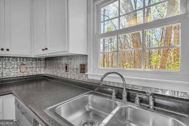 694 Lovers Lane, Toccoa, GA 30577