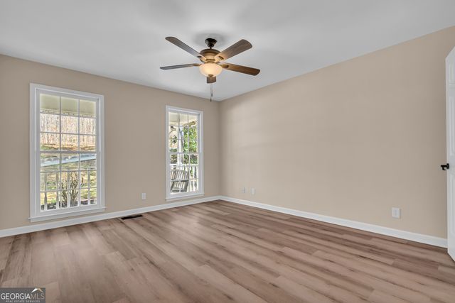 694 Lovers Lane, Toccoa, GA 30577