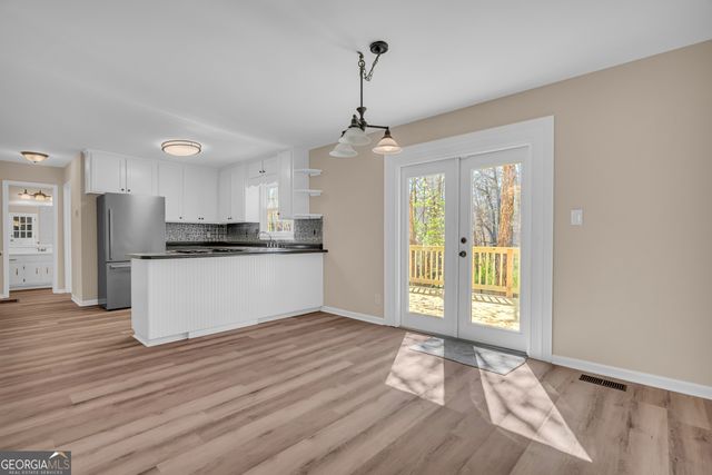 694 Lovers Lane, Toccoa, GA 30577