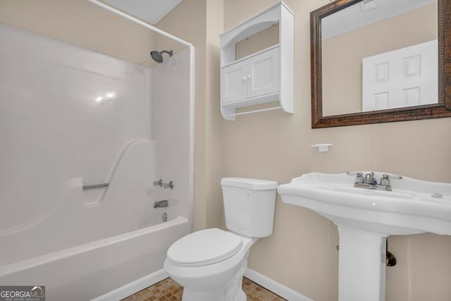 694 Lovers Lane, Toccoa, GA 30577