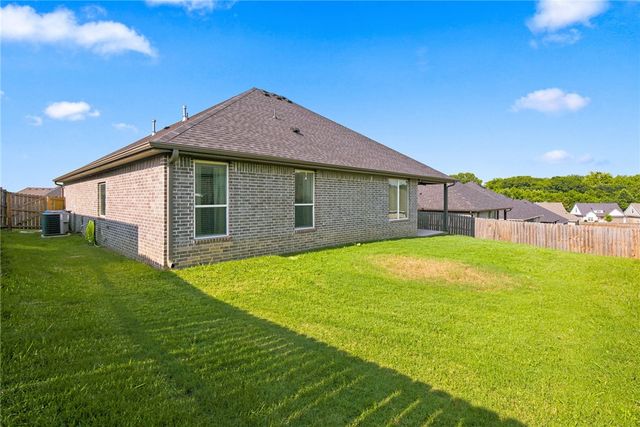 5901 SW Macasin Avenue, Bentonville, AR 72713