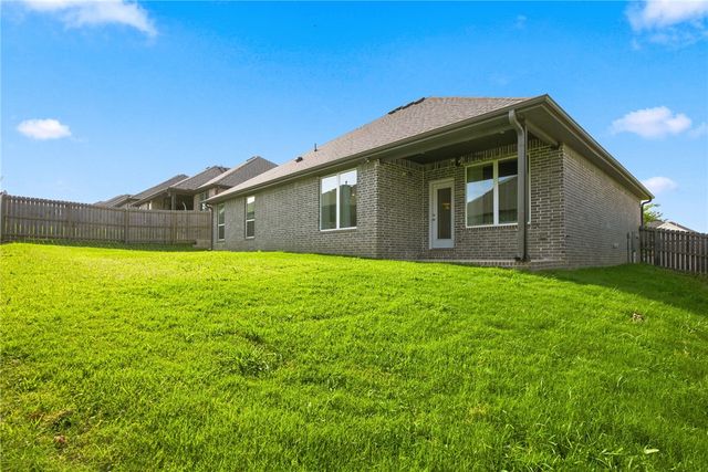 5901 SW Macasin Avenue, Bentonville, AR 72713