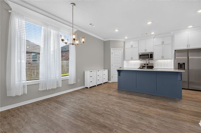 5901 SW Macasin Avenue, Bentonville, AR 72713