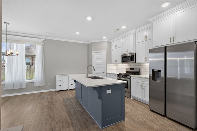 5901 SW Macasin Avenue, Bentonville, AR 72713