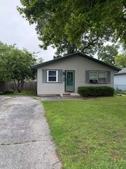 1222 Park Avenue, Winthrop Harbor, IL 60096