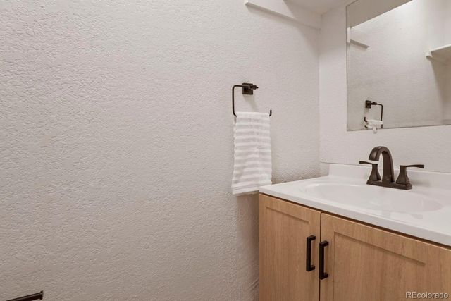 12063 E Hoye Drive, Aurora, CO 80012