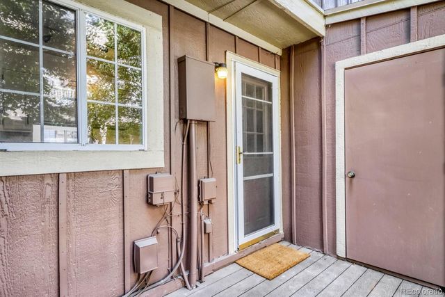12063 E Hoye Drive, Aurora, CO 80012