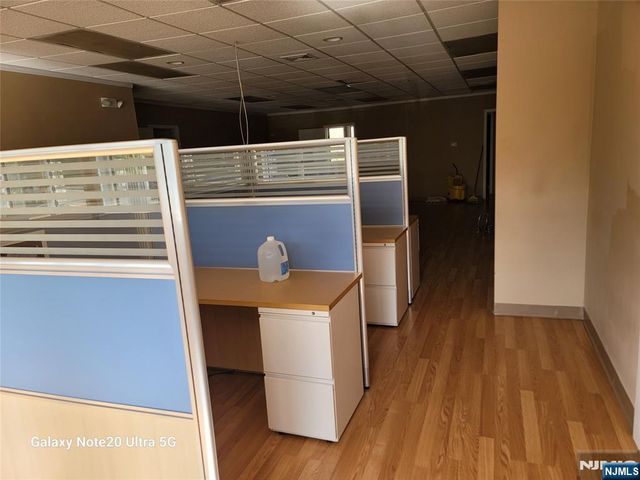 435-437 Hollywood Avenue 7, Fairfield, NJ 07004