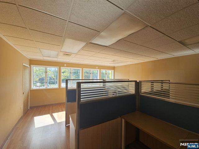 435-437 Hollywood Avenue 7, Fairfield, NJ 07004