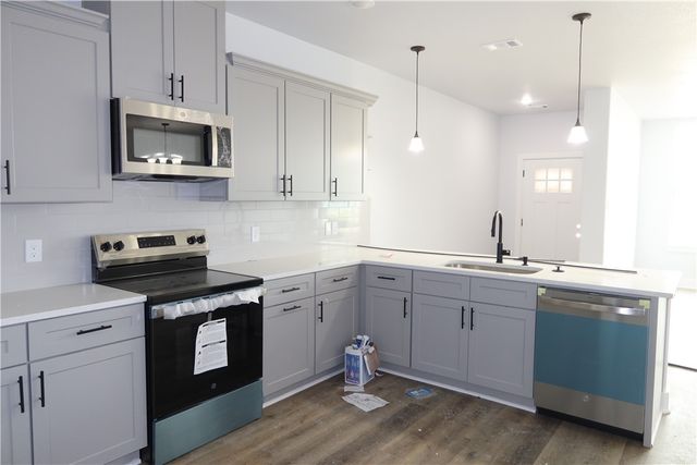 2144 Big River Street, College Station, TX 77840