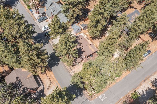 44844 Manzanita Lane, Sugarloaf, CA 92386