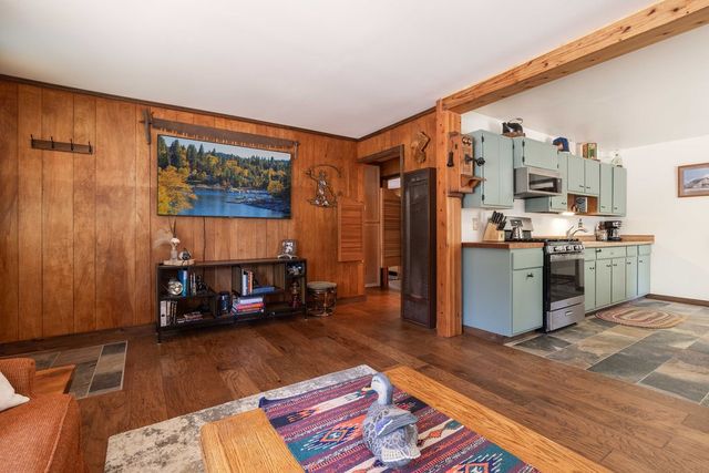 44844 Manzanita Lane, Sugarloaf, CA 92386