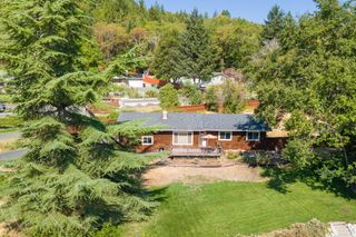 450 Crestview Loop, Grants Pass, OR 97527